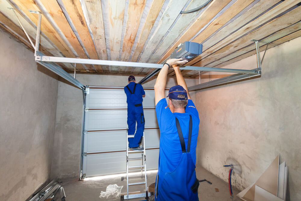 Garage door installers working in Greece NY